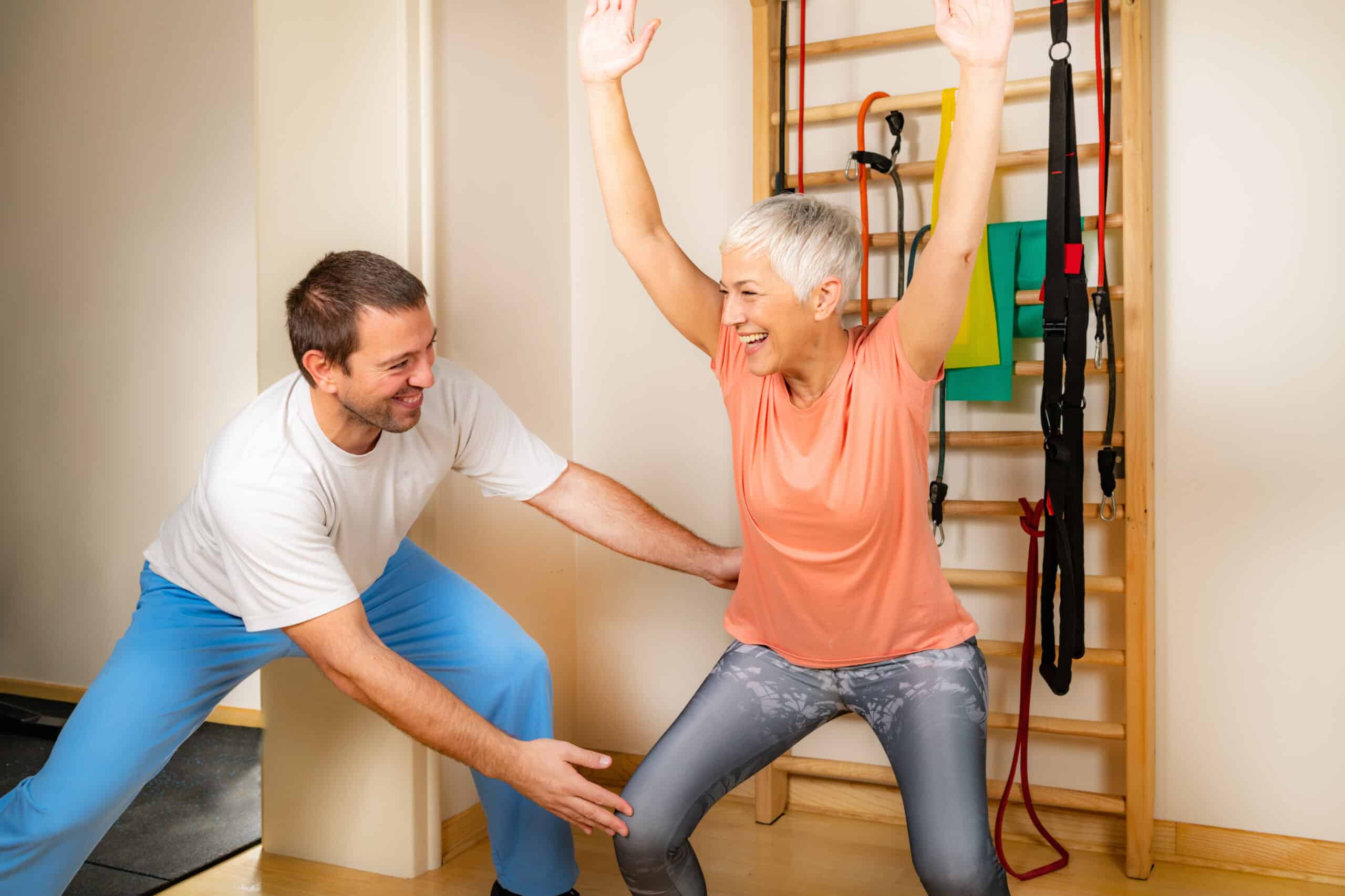 Erfahre, wie du richtig in die Hocke gehst.